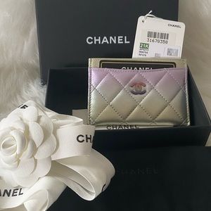 Authentic 21K CHANEL Card Holder in Iridescent Calfskin